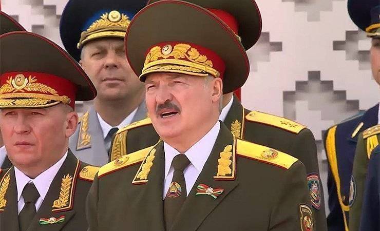 Александр Лукашенко - Лукашенко заявил о резком падении случаев пневмонии после парада в Минске - gomel.today - Минск
