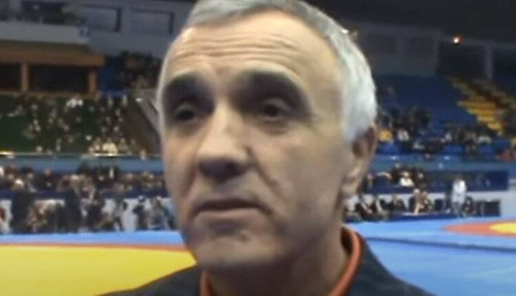 Главный тренер женской сборной России по борьбе умер от коронавируса - newtvnews.ru - Россия - Токио