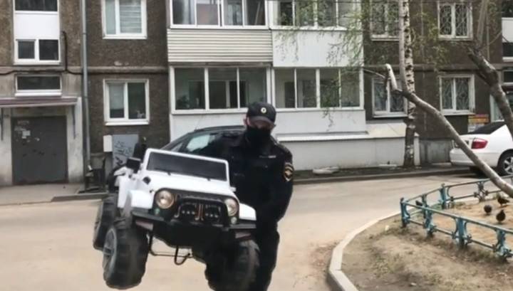 Иркутские полицейские нашли угнанный у ребенка внедорожник и вернули его хозяину - vesti.ru - Иркутск