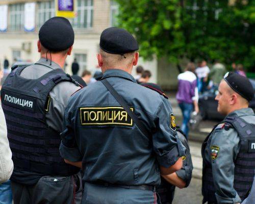 Российские власти хотят разрешить полиции вскрывать автомобили граждан - eadaily.com