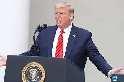 Дональд Трамп - В расизме Трампа увидели угрозу для его партии - lenta.ru - США - Washington
