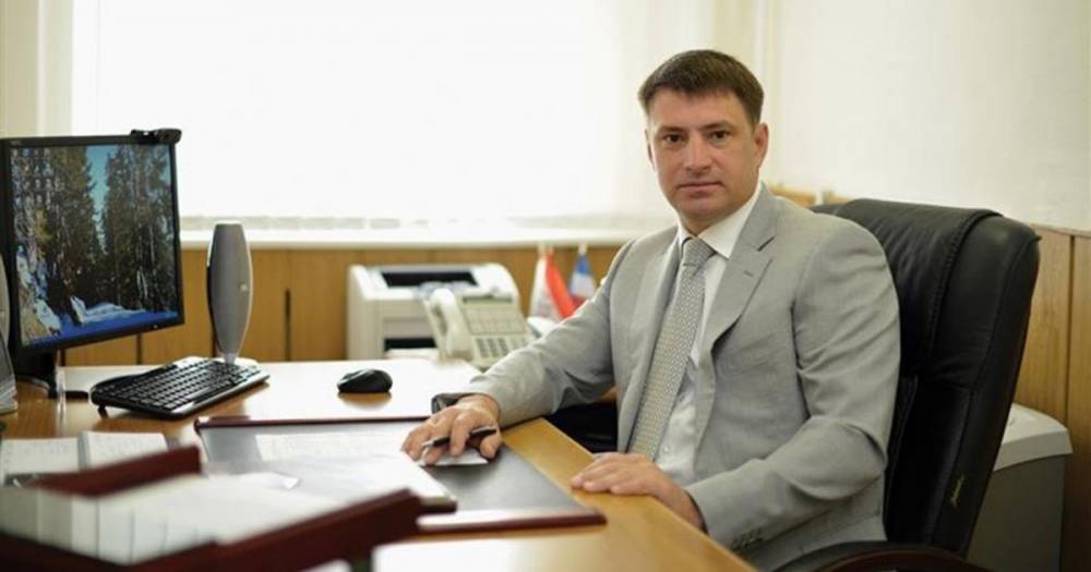 Самарский министр ЖКХ ушел на карантин из-за COVID-19 у родственника - ren.tv - Самара - Самарская обл.