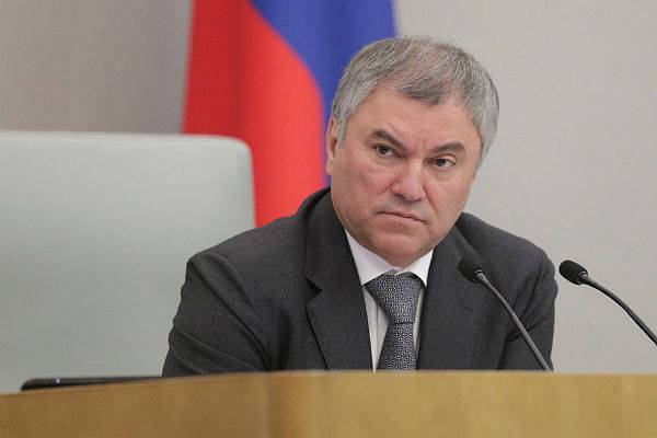 Вячеслав Володин - Леонид Калашников - Пять депутатов Госдумы заразились коронавирусом, сообщил Володин - trud.ru - Россия