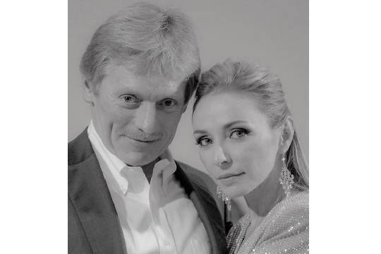 Дмитрий Песков - Алена Миро - Татьяна Навки - Лена Миро раскритиковала публикацию Татьяны Навки о коронавирусе - versia.ru