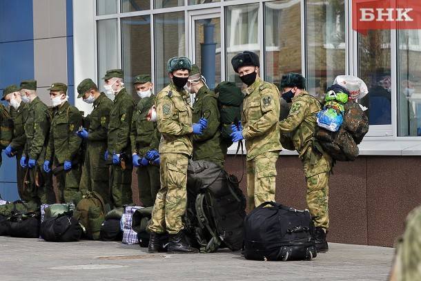 Виктор Бобыря - В аэропорт Сыктывкара прибыл ИЛ-76 Росгвардии за солдатами-срочниками - bnkomi.ru - Россия - респ. Коми - Сыктывкар