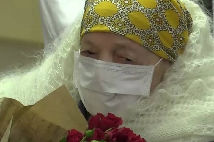 100-летняя россиянка излечилась от коронавируса - mk.ru
