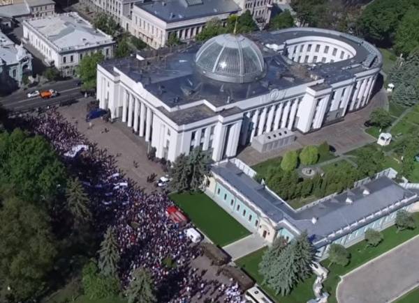 В Раде не хватило голосов, чтобы принять постановление об уравнивании СССР и нацистской Германии - nakanune.ru - Россия - Украина - Германия