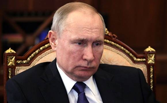 Владимир Путин - ВЦИОМ: большинство россиян поддержали идею завершения периода нерабочих дней. - newsland.com