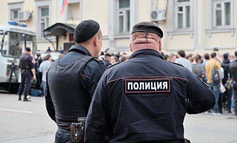 «Тревожная инициатива»: эксперты оценили идею расширить права полицейских - bloknot.ru