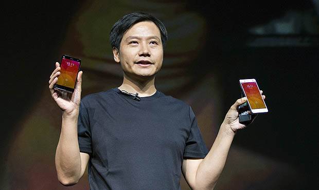 Лэй Цзюнь - Основателя компании Xiaomi раскритиковали за использование iPhone - og.ru - Китай