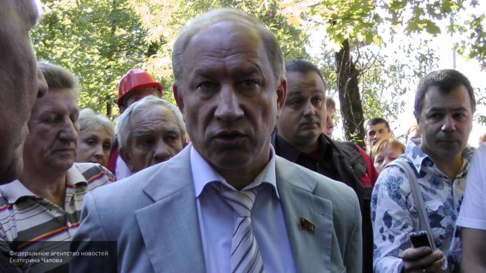 Владимир Путин - Валерий Рашкин - Самонкин: Рашкин опускается до уровня отмороженного на голову Навального - polit.info - Москва - Россия