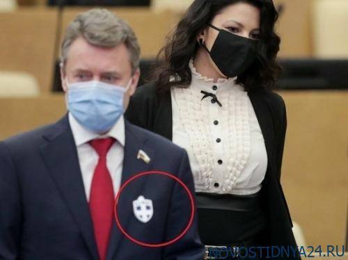Вячеслав Володин - Андрей Макаров - В Госдуме сообщили об использовании специального значка для «отпугивания» вируса - novostidnya24.ru - Москва - Россия