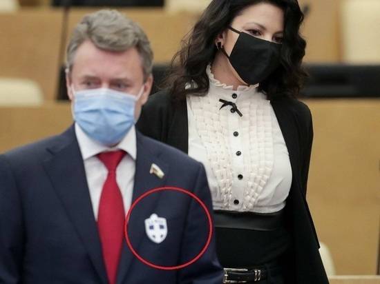 Вячеслав Володин - Андрей Макаров - В Госдуме сообщили об использовании специального значка для "отпугивания" вируса - newsland.com - Москва - Россия