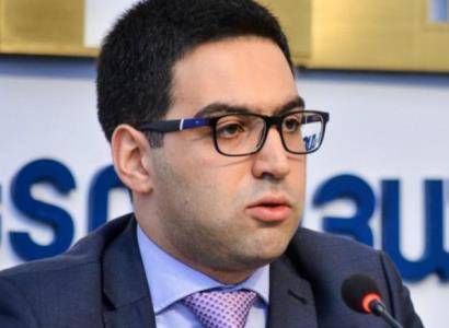 Рустам Бадасян - Министр юстиции Армении направил вопросы в Венецианскую комиссию в связи с ситуацией вокруг КС - news.am - Армения