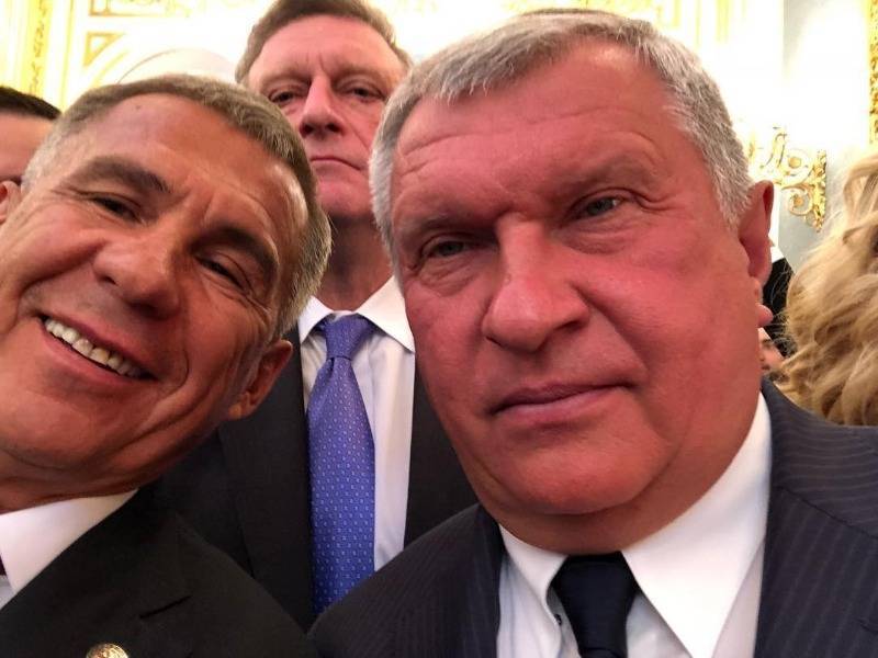 Михаил Ходорковский - Игорь Сечин - СМИ: Правительство решило оставить Сечина во главе "Роснефти" ещё на пять лет - sobesednik.ru - Россия