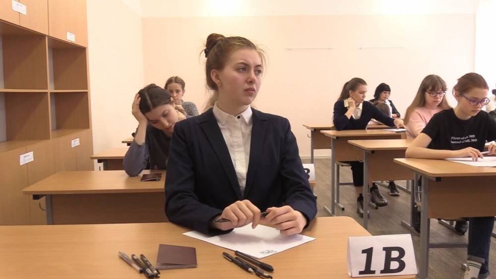 Анзор Музаев - В Рособрнадзоре назвали возможные сроки проведения ЕГЭ - riafan.ru - Москва - Россия