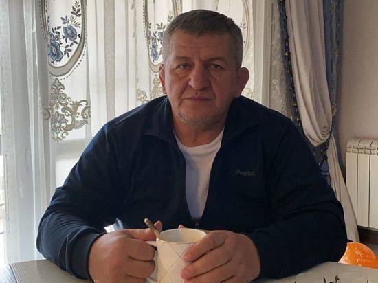 Хабиб Нурмагомедов - Абдулманап Нурмагомедов - Ислам Махачев - Стало известно о тяжелом состоянии отца Нурмагомедова - newtvnews.ru - Москва