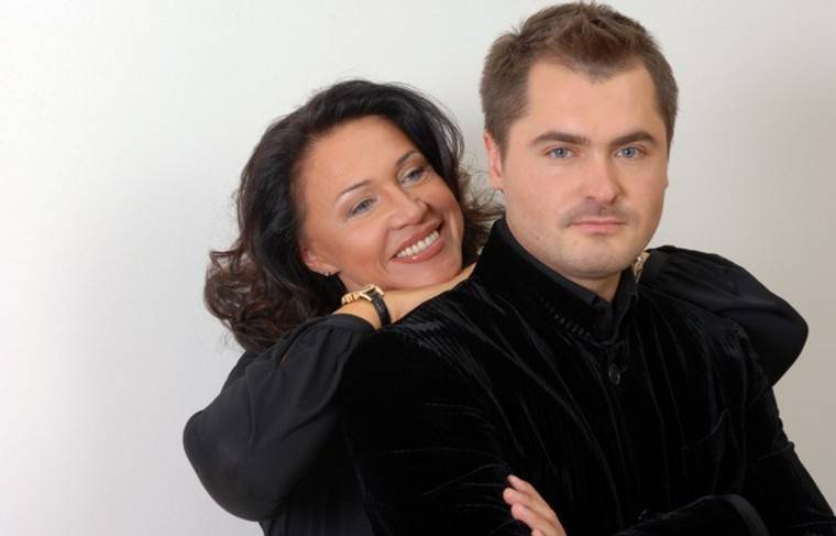 Надежда Бабкина - Надежда Бабкина до сих пор не встретилась с мужем после болезни - news.ru