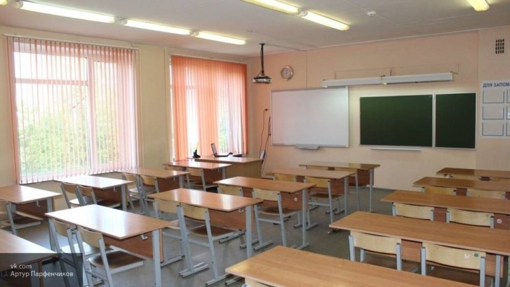 Роспотребнадзор перечислил изменения в работе школ из-за COVID-19 - polit.info - Россия