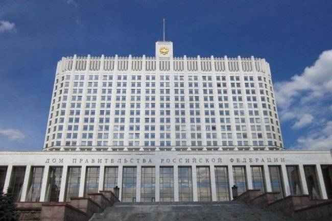 Виталий Шкляров - Кризис проявил, что властные решения в стране принимать некому - политолог - infox.ru - Россия