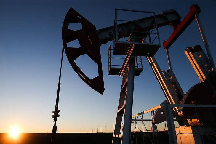 Джером Пауэлл - Мировые цены на нефть начали расти после небольшого падения - vm.ru - Москва - США - Лондон