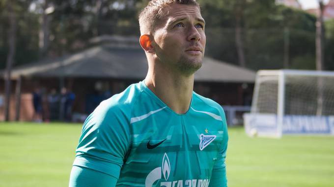 Михаил Кержаков - Михаил Кержаков настроен доиграть нынешний сезон РПЛ - piter.tv - Россия