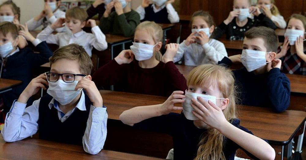 Роспотребнадзор предлагает перестроить учебный процесс во время пандемии - readovka.news