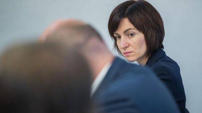 Майя Санду - Молдавская оппозиция перед выбором: отправлять ли правительство в отставку - eadaily.com