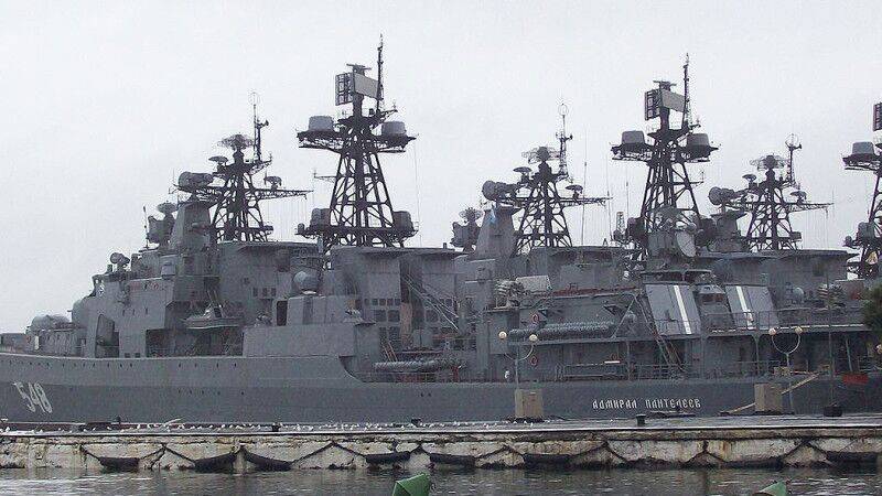 Николай Воскресенский - Петр ВЕЛИКИЙ (Великий) - Вертолет Ка-27 отработал взлет и посадку на палубу корабля в Приморье - politexpert.net - Приморье край