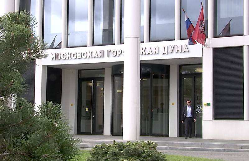 Александр Козлов - В Мосгордуме поддержали решение продлить срок приема заявок на включение в перечень соцпредприятий - tvc.ru - Москва
