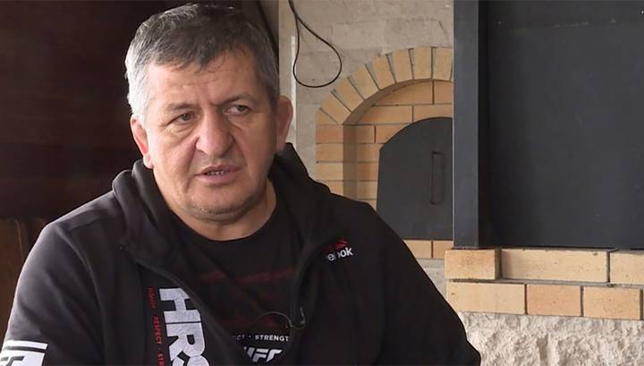 Хабиб Нурмагомедов - Рамазан Рабаданов - Абдулманап Нурмагомедов перенес операцию на сердце - vesti.ru - Москва - Германия - Махачкала - респ. Дагестан