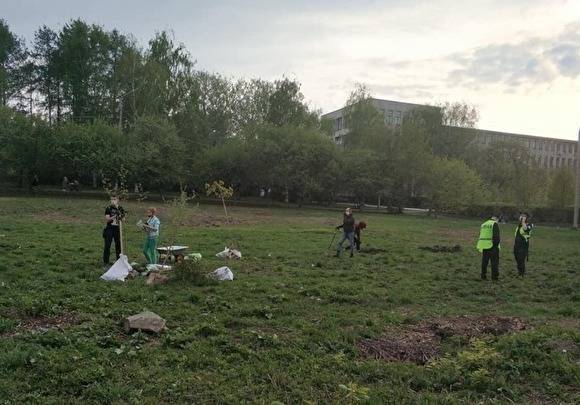 Мэрия Екатеринбурга пожалуется в ФСБ на то, что активисты посадили деревья около УрГУПС - znak.com - Екатеринбург - Уральск