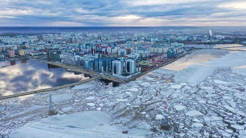 Вышедшая из берегов река Лена затопила якутские поселки - 5-tv.ru - респ. Коми - респ. Саха - Архангельская обл.