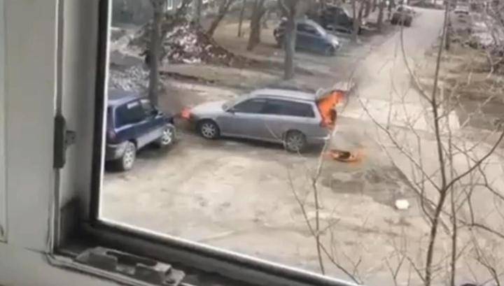 Житель Камчатки средь бела дня сжег машину бывшей возлюбленной - vesti.ru - Петропавловск-Камчатский - Камчатки