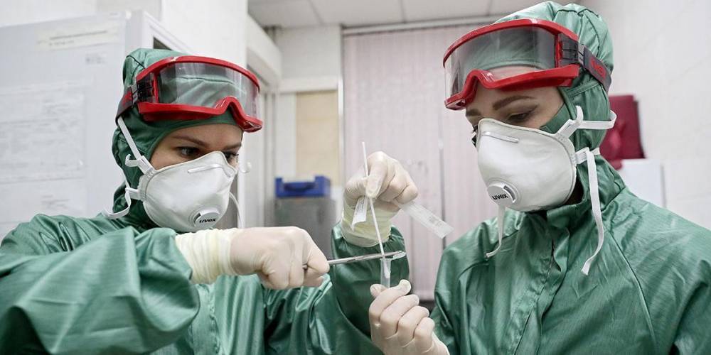 Сергей Колесников - В Европе ожидают появление вакцины от COVID-19 минимум через год - ruposters.ru - Россия