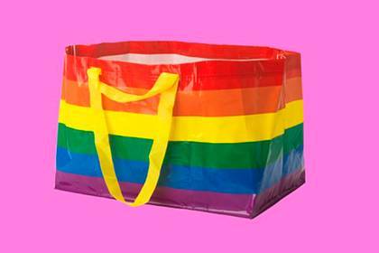 Фирменная синяя сумка IKEA сменила цвет ради геев - lenta.ru - Англия - Ирландия