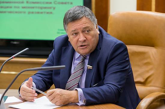 Сергей Калашников - Сенатор Калашников призвал коренным образом поменять политику ЦБ - pnp.ru - Россия