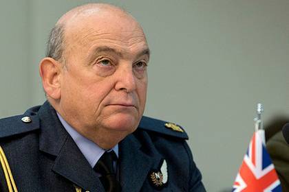 Йенс Столтенберг - Стюарт Пич - В НАТО рассказали о влиянии коронавируса на операции альянса - lenta.ru