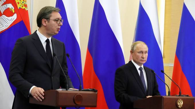 Владимир Путин - Александр Вучич - Президенты РФ и Сербии обсудили ситуацию вокруг гонений на священников в Черногории - piter.tv - Россия - Сербия - Белград - Черногория