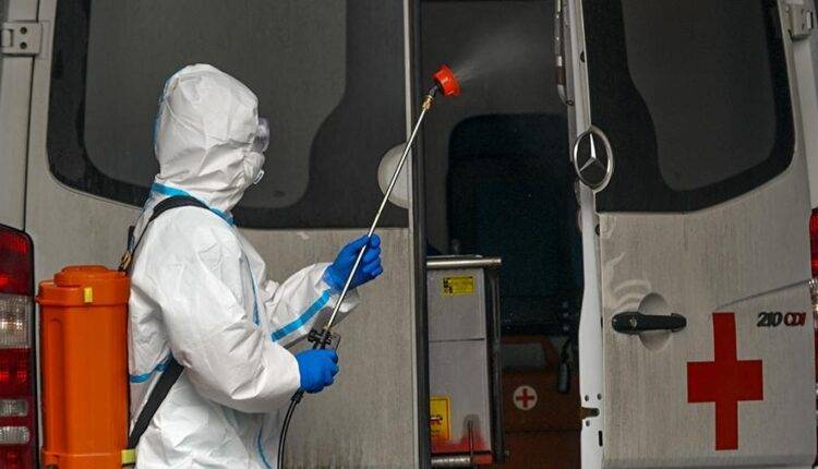 Ученые заявили о способности микрочастиц с COVID-19 оставаться в воздухе до 14 минут - newtvnews.ru - США
