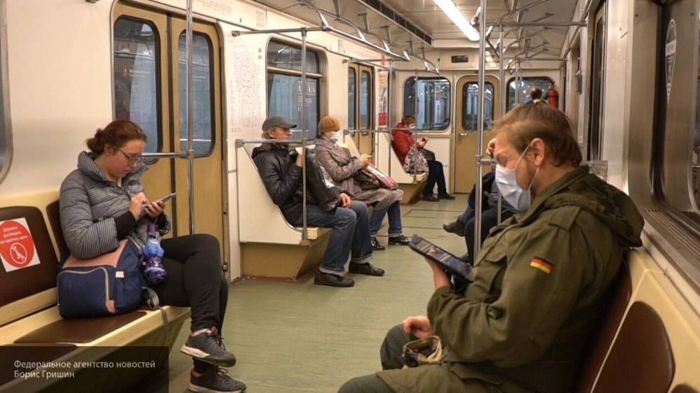 Петербуржец избил работника метро за просьбу соблюдать масочно-перчаточный режим - nation-news.ru - Санкт-Петербург