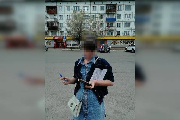 В администрации Бийска объяснили отсутствие масок на своих сотрудниках при проверке торговцев - govoritmoskva.ru - Москва - Бийск