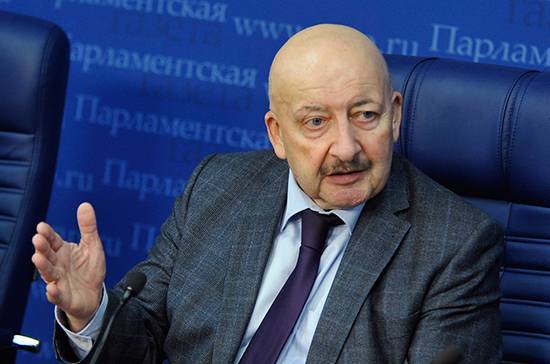 Сафаралиев предложил выпустить рекомендации по режиму работы школ для каждого региона - pnp.ru