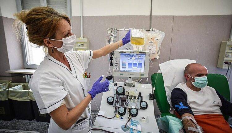 Джонс Хопкинс - В США доказали безопасность переливания плазмы от переболевших COVID-19 - newtvnews.ru - США - шт. Мичиган