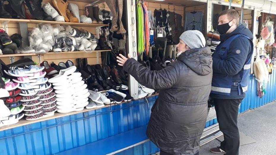 Рейд чиновников по Петербургу завершился наказанием 16 ТЦ-нарушителей - dp.ru - Санкт-Петербург