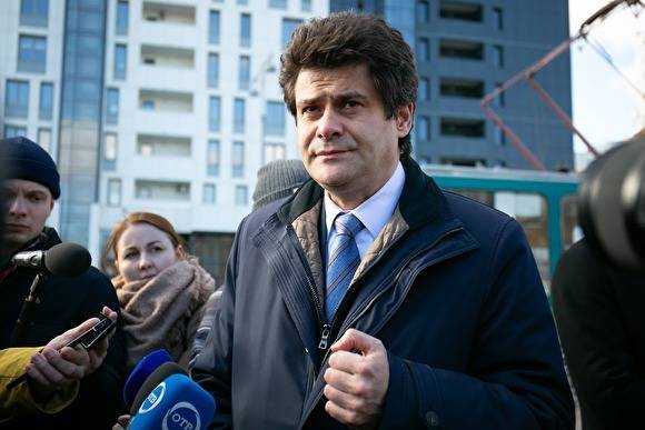 Мэрия Екатеринбурга отказалась сократить траты на пиар в пользу медицины - znak.com - Екатеринбург
