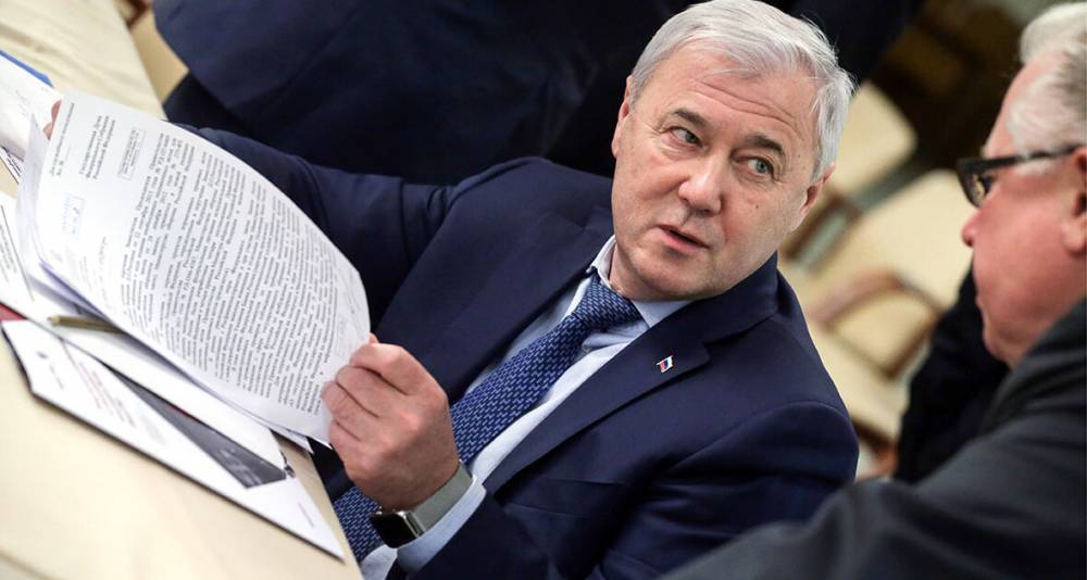 Анатолий Аксаков - В Госдуме рассказали, когда укрепится рубль - readovka.news