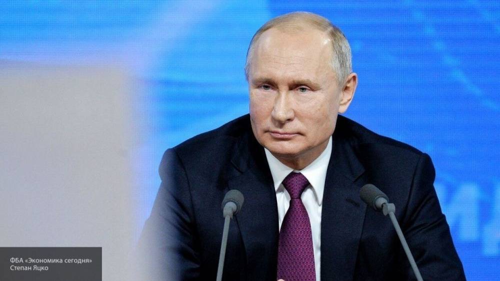 Владимир Путин - Аглая Чайковская - Путин призвал навести порядок при строительстве медицинских центров в РФ - politros.com - Россия - Строительство
