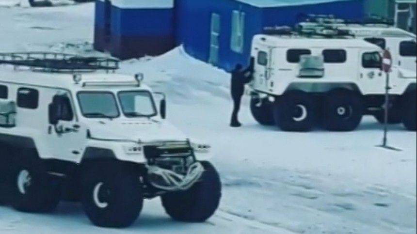 Подробности жуткой трагедии, где экскаваторщик засыпал снегом детей на Чукотке - 5-tv.ru - Чукотка