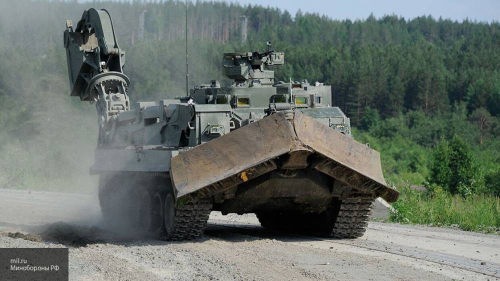 Минобороны РФ испытало универсальную бронированную инженерную машину - politexpert.net - Россия - Уральск